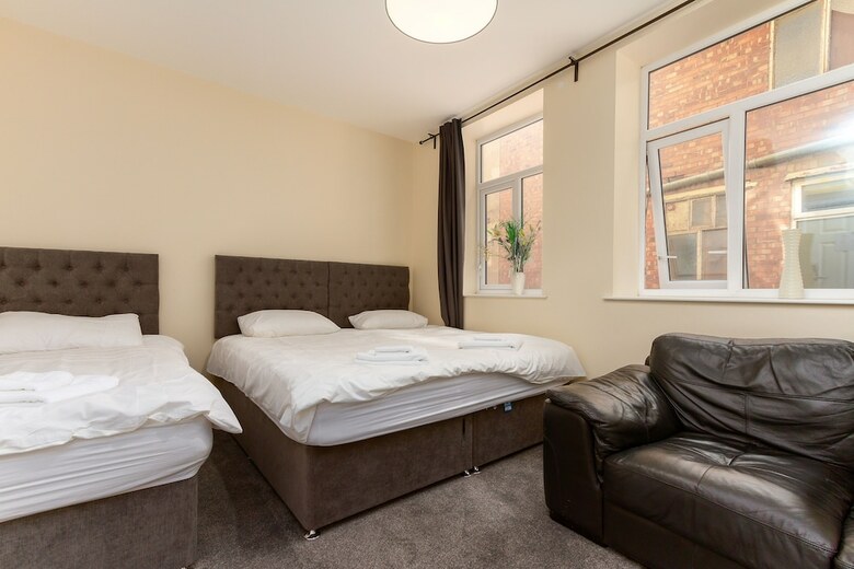 Granada Apartments
