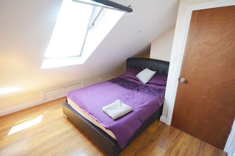 London Luxury 7 Bedroom Holiday Let