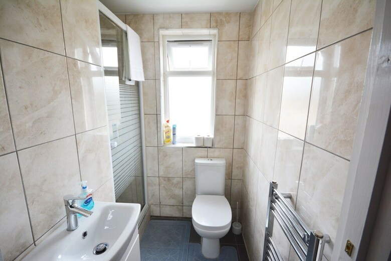 London Luxury 7 Bedroom Holiday Let