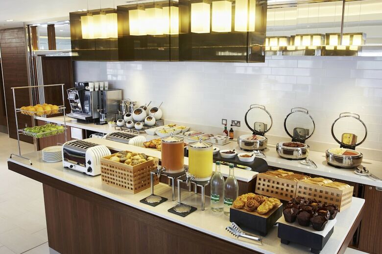 Hotel Courtyard By Marriott Aberdeen Airport