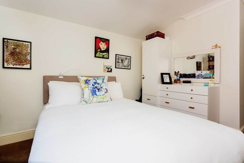 Apartamentos East London Escape