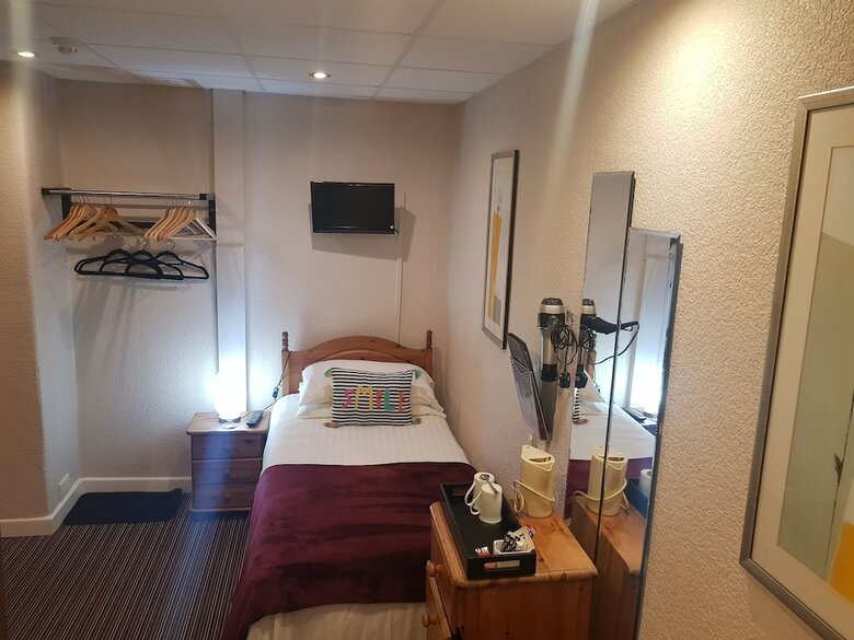 Rock Dene Hotel