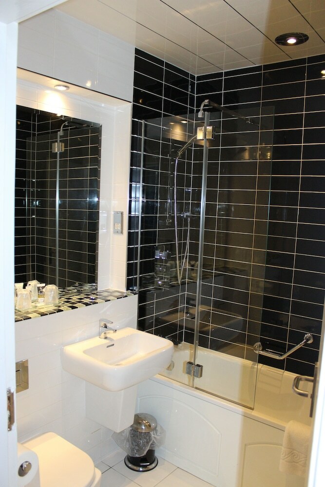 Mercure Newcastle George Washington Hotel Golf And Spa