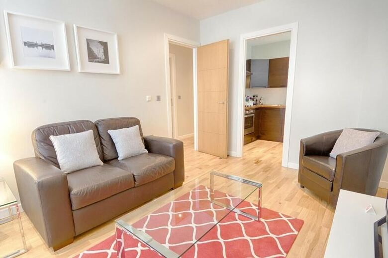 Roomspace Apartments -watling Street