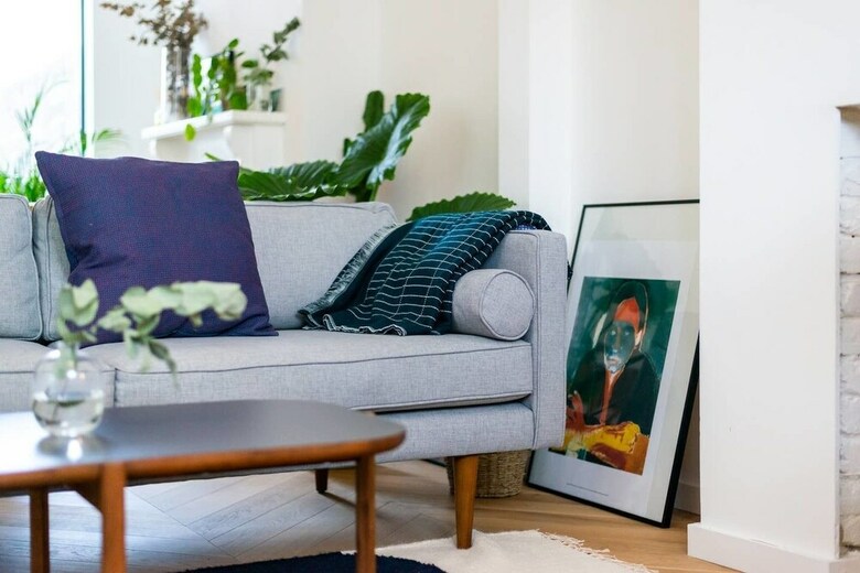 Charming 3br Home In East London W/terrace