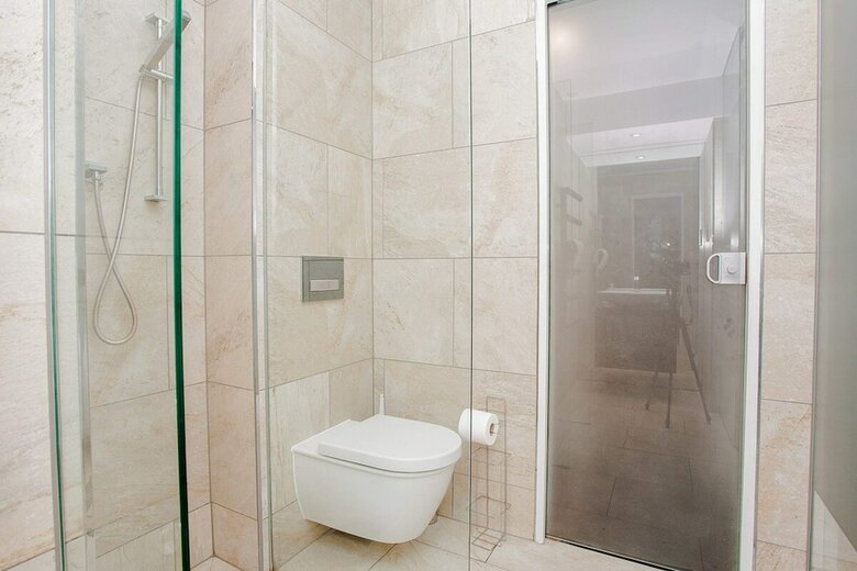 Exquisite 2 Bedroom Apartment In Bank