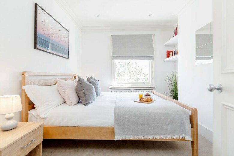 Kensington Apartment With Terrace