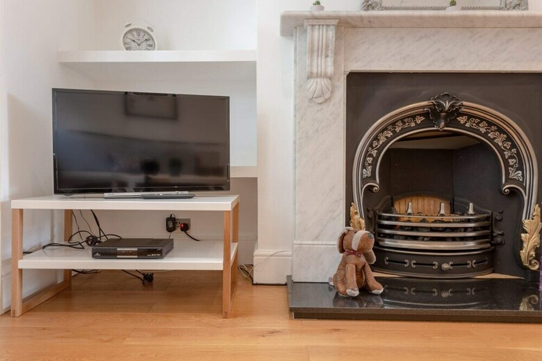 Apartamentos Charming, Spacious 1-bed Flat In Islington, London