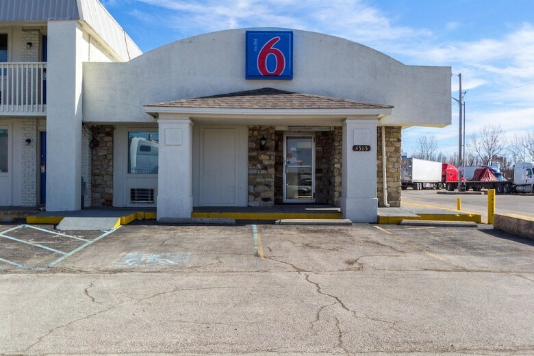 Motel 6 Indianapolis, In - South