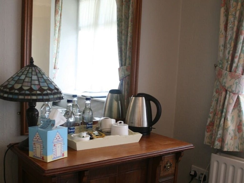 The Ilchester Arms Hotel