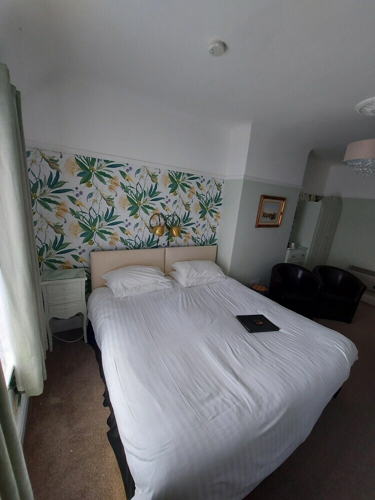 The Hilary Guest House