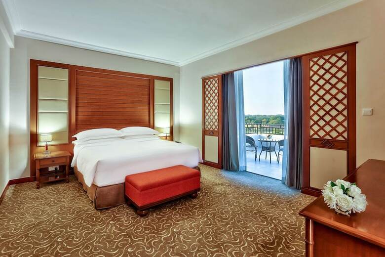 Sedona Hotel Mandalay