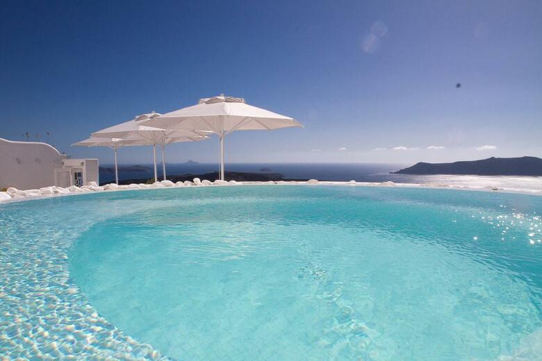 Hotel Infinity Suites & Dana Villas