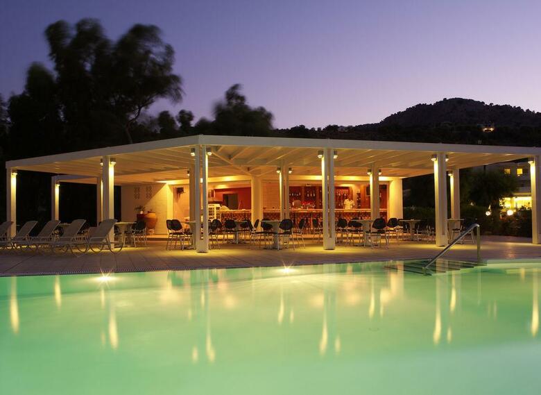 Lindos White Hotel & Suites