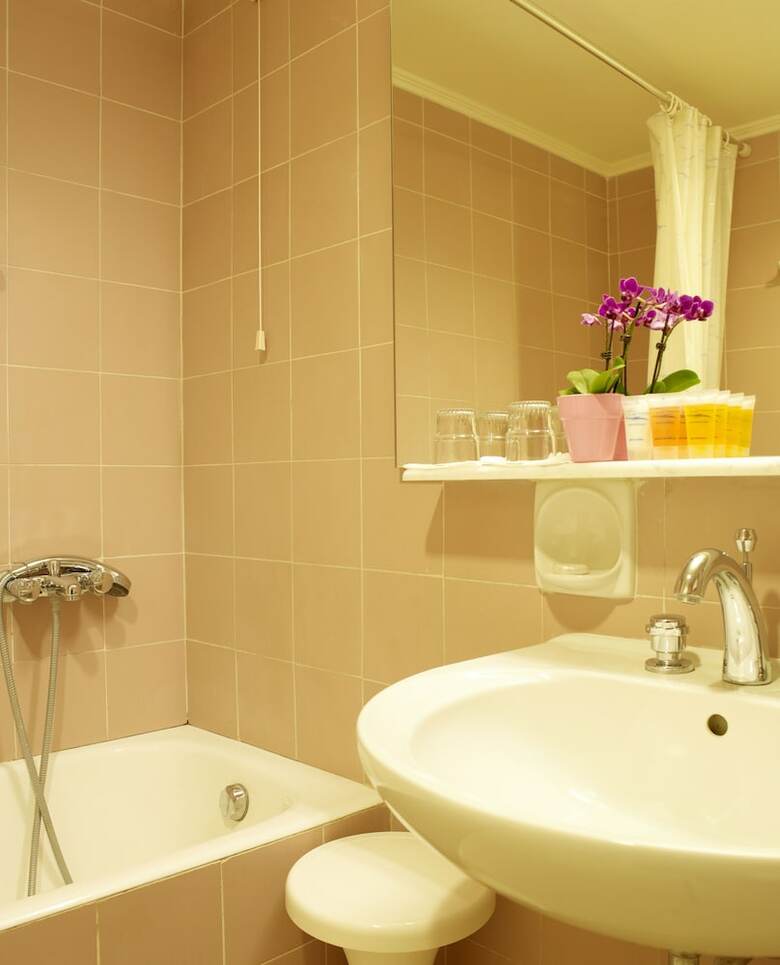 Lindos White Hotel & Suites