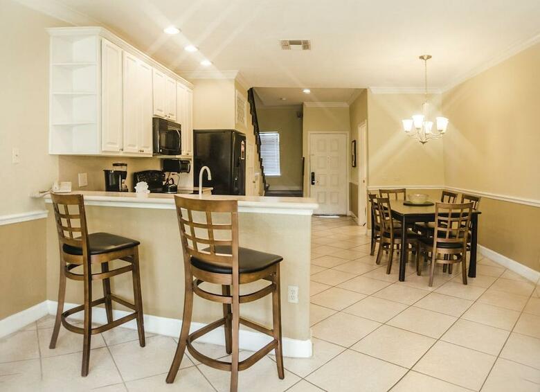 Parc Corniche Condominium Suite Hotel