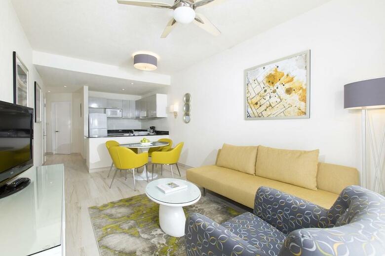Hotel South Beach Resort & Vacation Club