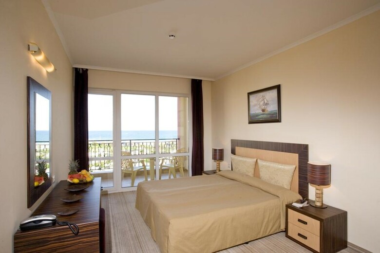 Hotel Dit Majestic Beach Resort