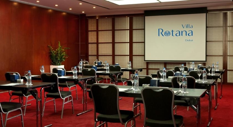 Hotel Villa Rotana Suites