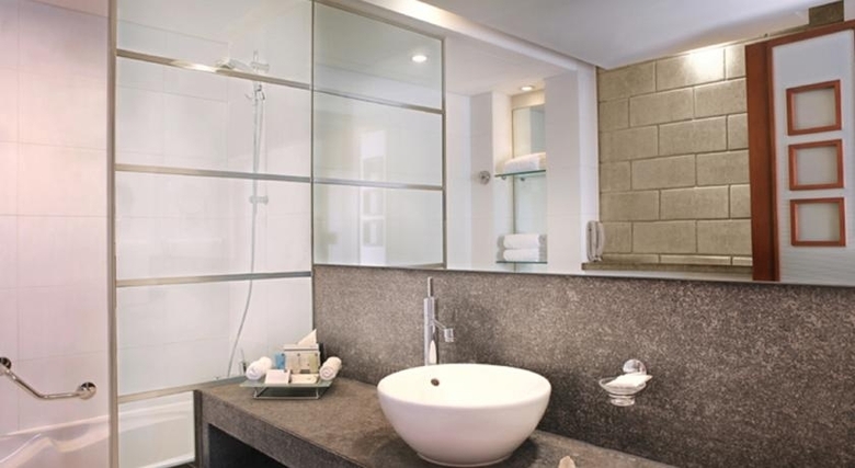 Hotel Villa Rotana Suites