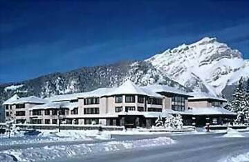 Hotel Banff International