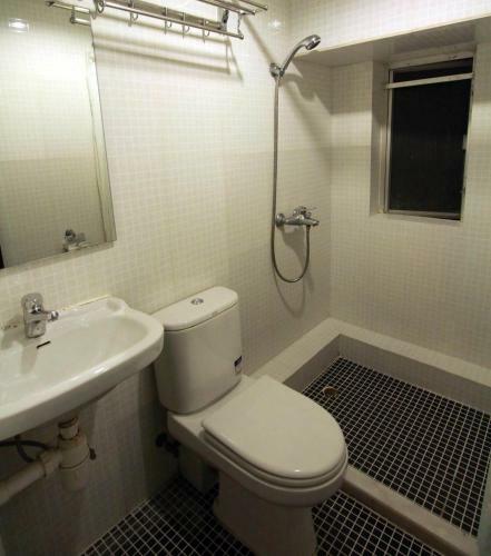 Hostal City Econo Guest House