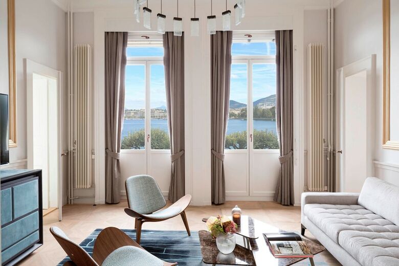 The Ritz-carlton Hotel De La Paix