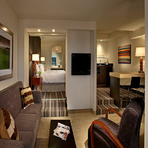 Hotel Cambridge Suites