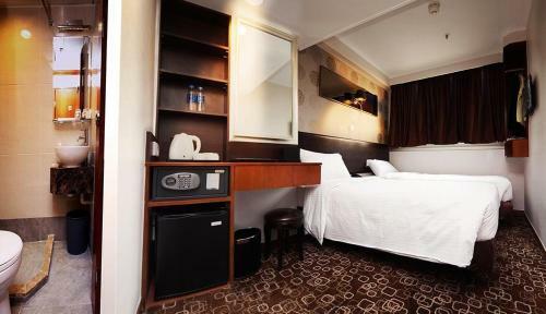 Lander Hotel Prince Edward