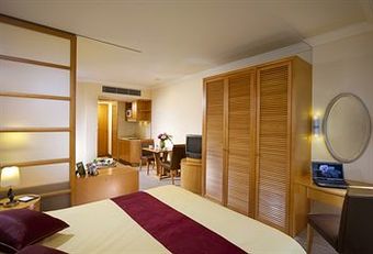 Hotel Harbour Plaza Resort City
