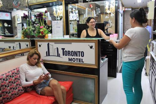 Hostal Toronto Motel