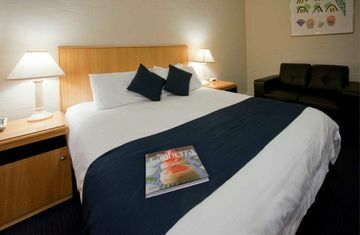 Hotel Ibis Styles Canberra Narrabund