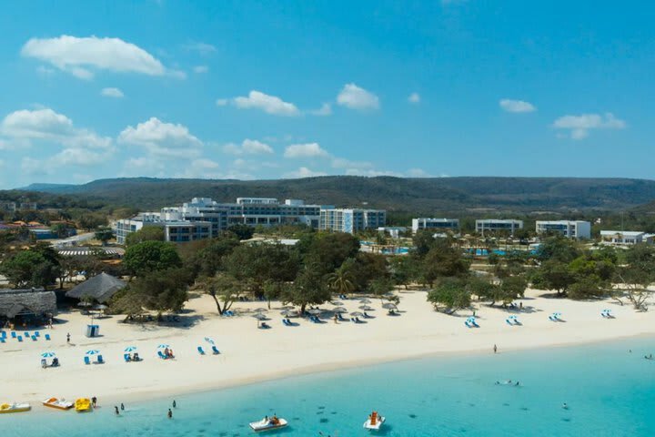 Hotel Grand Muthu Almirante Beach