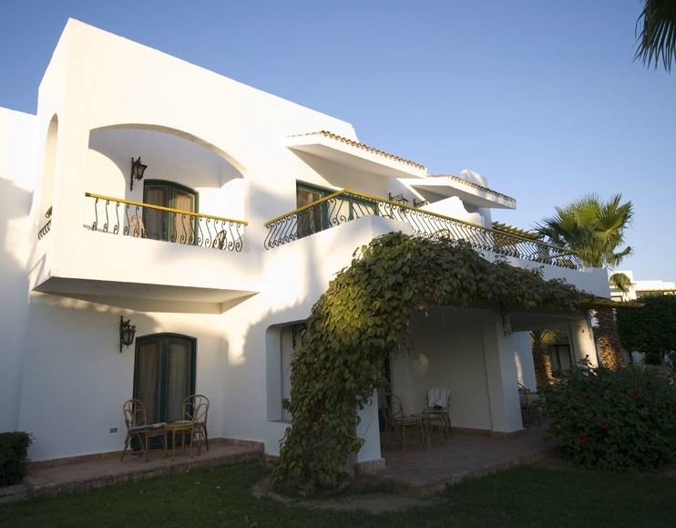 Hotel Lotus Bay Resort And Spa