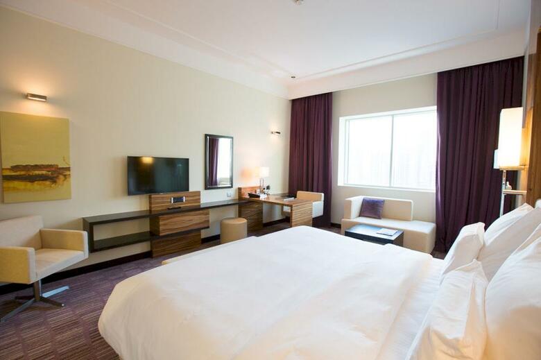 Pullman Dubai Jumeirah Lakes Towers - Hotel And Residence