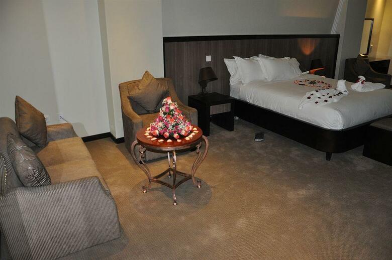 Elilly International Hotel