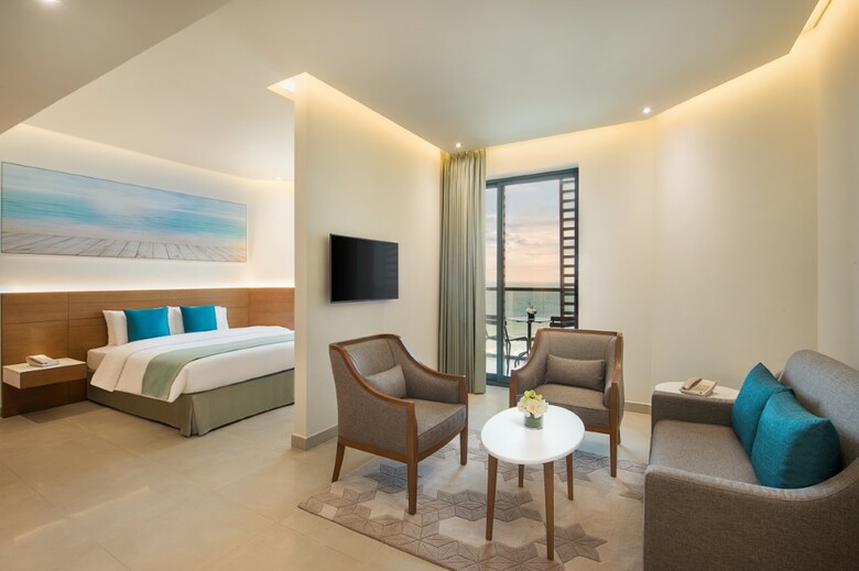 Hotel Wyndham Garden Ajman Corniche