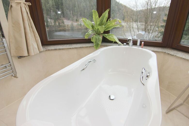 Hotel Retro Riverside Wellness Resort