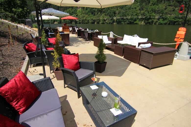 Hotel Retro Riverside Wellness Resort