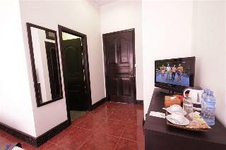 Hotel The Moon Villa & Caf�