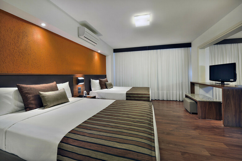 Hotel Deville Curitiba Batel