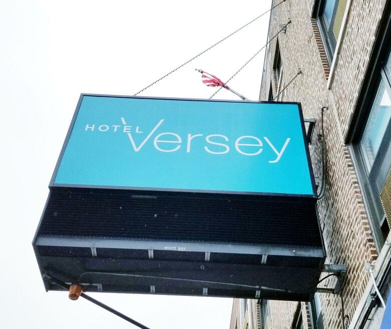 Hotel Versey Days Inn By Wyndham Chicago