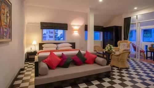 Sakara Boutique Villa