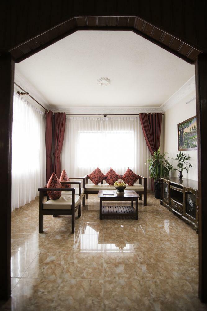 Reaksmey Chanreas Hotel