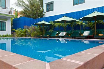 Damnak Riverside Hotel