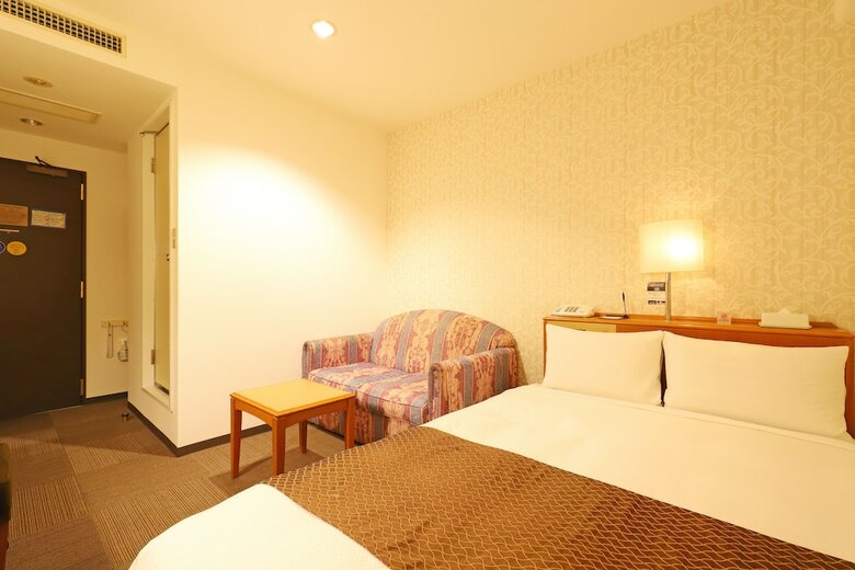Ayase Kokusai Hotel