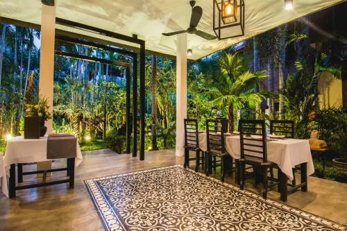 Mulberry Boutique Hotel