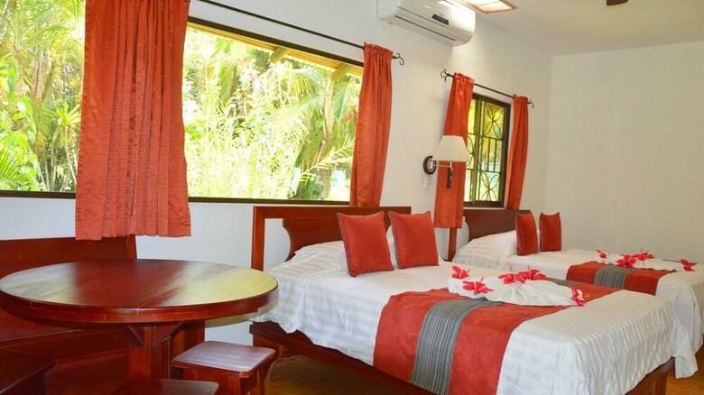 Hotel Villas Rio Mar Dominical