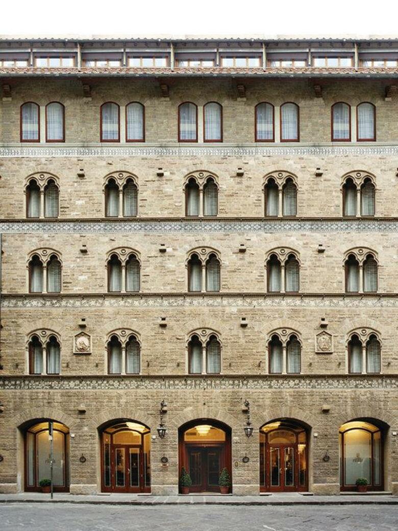 Hotel Pierre