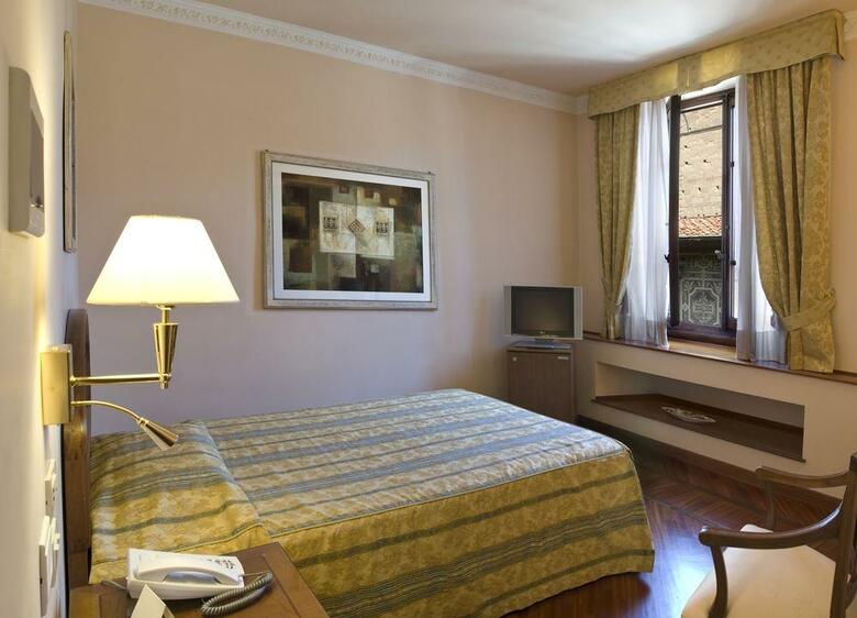 Hotel Pierre